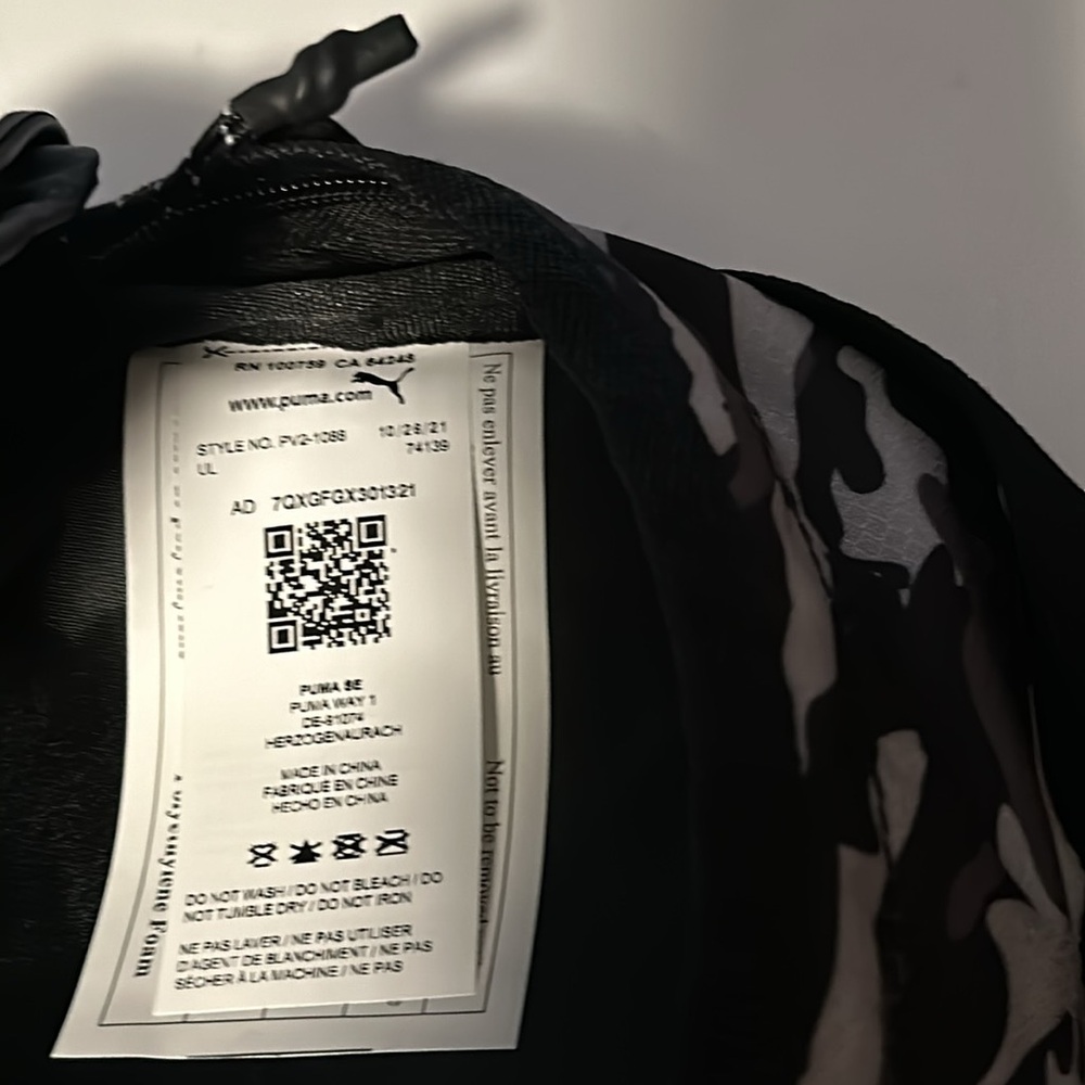 Puma Adjustable Strap Zippered Pocket Locker Loop Haul Handle WaistPack. - Picture 7 of 13